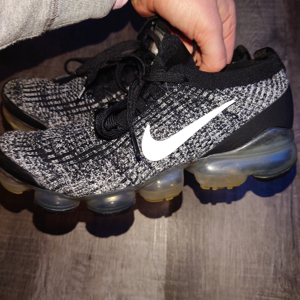 Nike Women's Air Vapormax Flyknit 3 Running Shoe Space Gray 🩶 Size 8.5